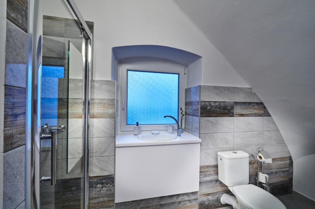 Apartman Bb Centrum Banská Bystrica Buitenkant foto