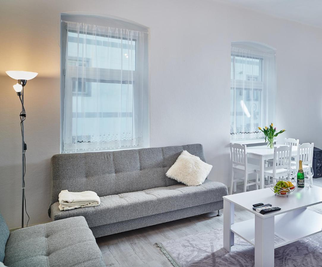 Apartman Bb Centrum Banská Bystrica Buitenkant foto