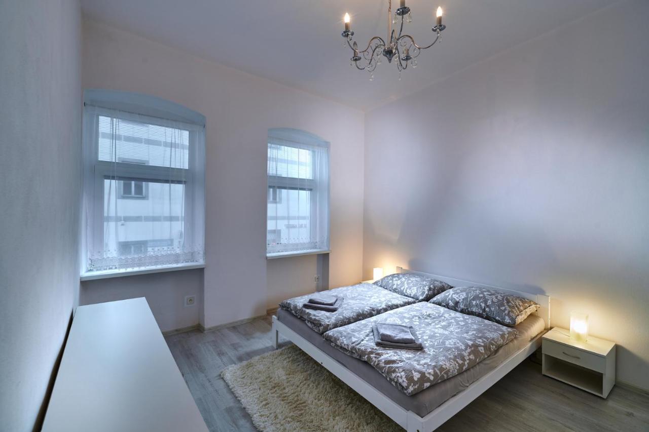 Apartman Bb Centrum Banská Bystrica Buitenkant foto